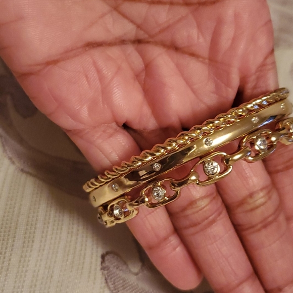 Bracelets - Picture 4 of 4